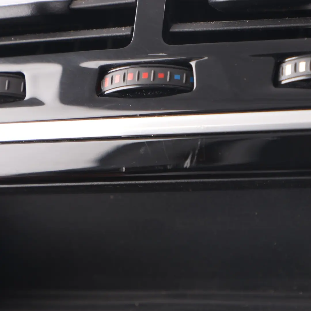 Grille d'aération BMW G30 G31 G32 GT Console centrale arrière pour à propos du numéro de pièce 9357865 Grille d'aération BMW G30 G31 G32 GT Console centrale arrière - SKU 9357865 - Numéro de pièce 9357865