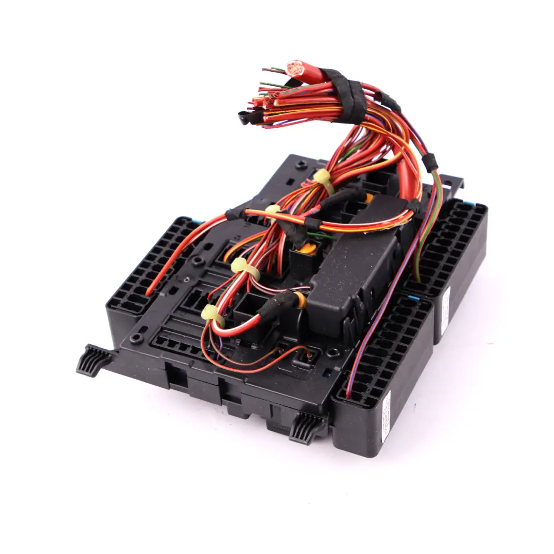 Distribution Fuse Box to BMW 2 X1 F45 F48 Mini F55 F56 Rear Electric Power with Part number 9360501 BMW 2 X1 F45 F48 Mini F55 F56 Rear Electric Power Distribution Fuse Box - SKU 9360501-1 - Part number 9360501