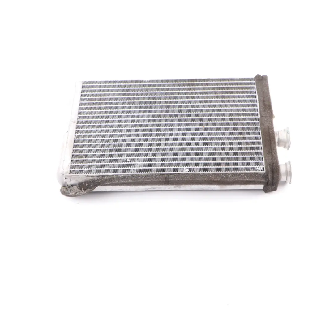 Nagrzewnica Wymiennik Ciepła do BMW G11 G30 G31 o numerze 9361712 BMW G11 G30 G31 Nagrzewnica Wymiennik Ciepła - SKU 9361712 - Numer Części 9361712