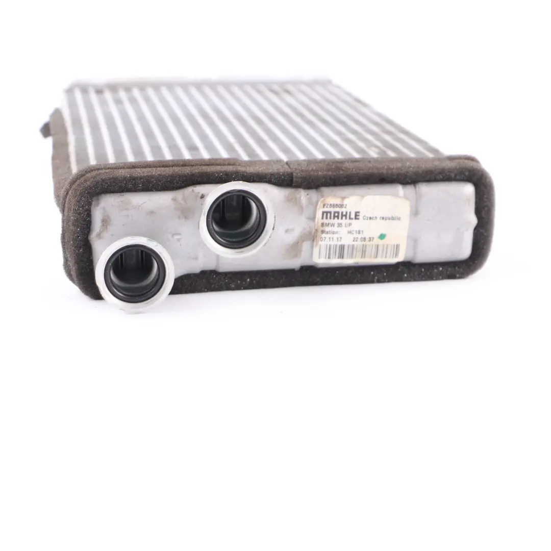 Nagrzewnica Wymiennik Ciepła do BMW G11 G30 G31 o numerze 9361712 BMW G11 G30 G31 Nagrzewnica Wymiennik Ciepła - SKU 9361712 - Numer Części 9361712