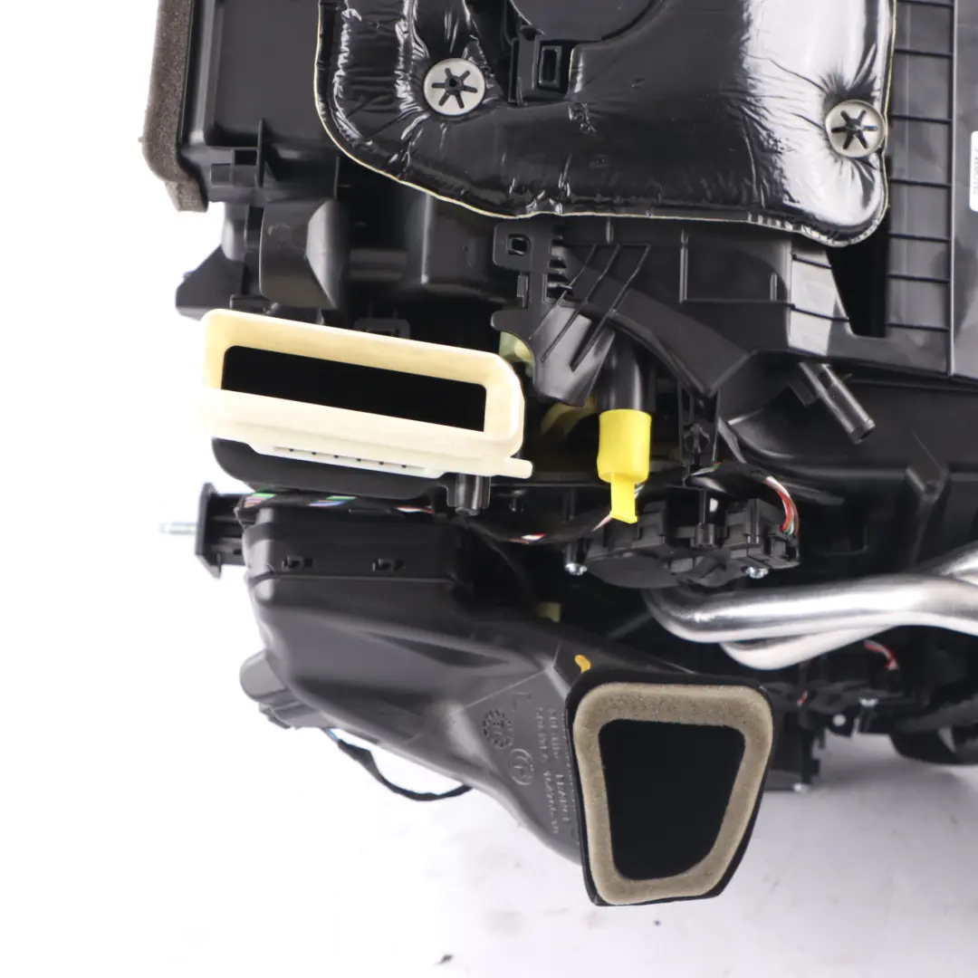 Heater Matrix BMW G11 G30 G31 F90 M5 Air Conditioning A/C Unit Housing to with Part number 9361729 Heater Matrix BMW G11 G30 G31 F90 M5 Air Conditioning A/C Unit Housing - SKU 9361729 - Part number 9361729