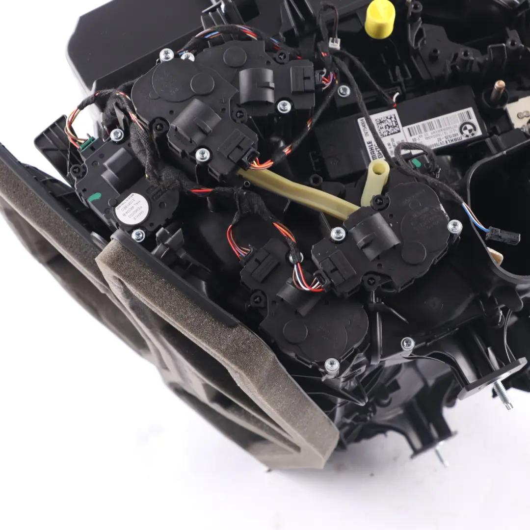 Heater Matrix BMW G11 G30 G31 F90 M5 Air Conditioning A/C Unit Housing to with Part number 9361729 Heater Matrix BMW G11 G30 G31 F90 M5 Air Conditioning A/C Unit Housing - SKU 9361729 - Part number 9361729