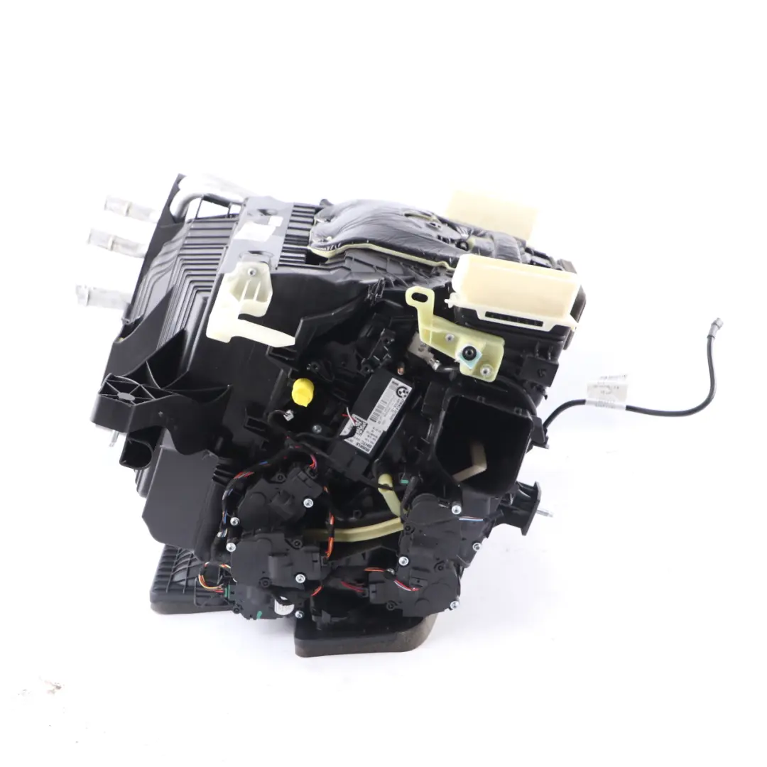 Heater Matrix BMW G11 G30 G31 F90 M5 Air Conditioning A/C Unit Housing to with Part number 9361729 Heater Matrix BMW G11 G30 G31 F90 M5 Air Conditioning A/C Unit Housing - SKU 9361729 - Part number 9361729