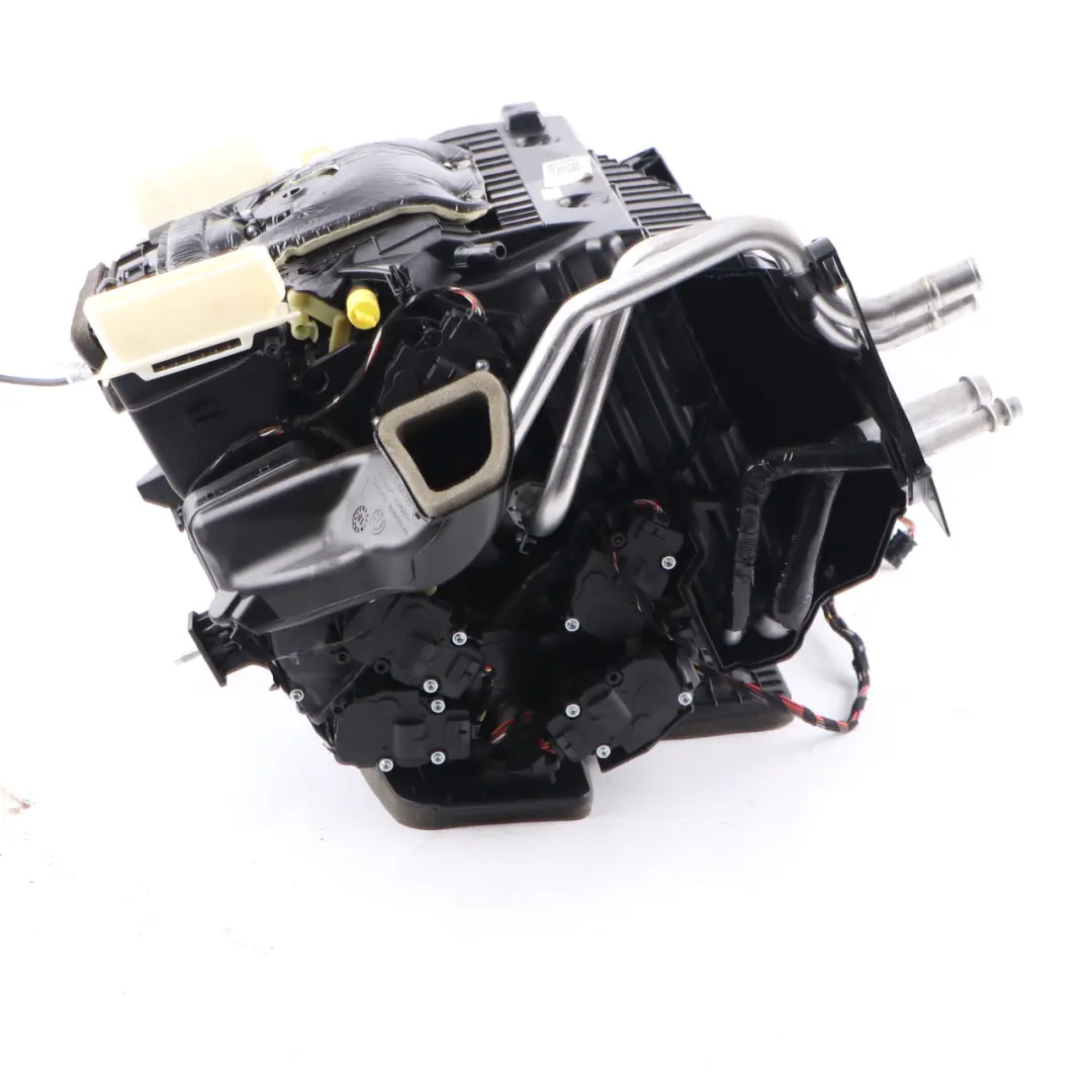 Heater Matrix BMW G11 G30 G31 F90 M5 Air Conditioning A/C Unit Housing to with Part number 9361729 Heater Matrix BMW G11 G30 G31 F90 M5 Air Conditioning A/C Unit Housing - SKU 9361729 - Part number 9361729