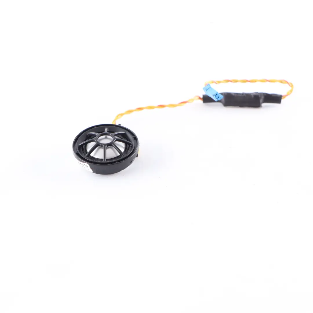 Tweeter Speaker Front Door Card Harman Kardon to BMW G11 G12 G30 G32 F90 with Part number 9362561 BMW G11 G12 G30 G32 F90 Tweeter Speaker Front Door Card Harman Kardon - SKU 9362561 - Part number 9362561