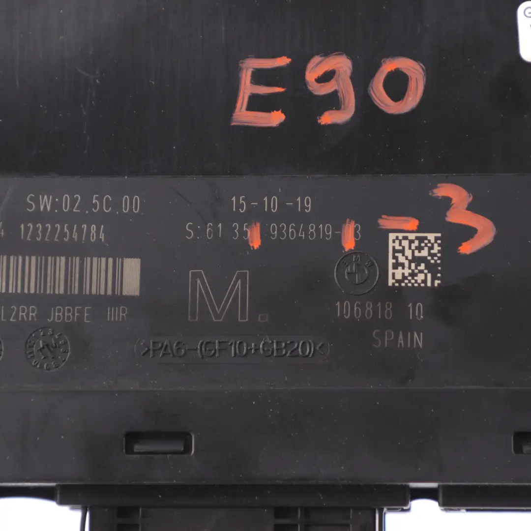 Body Control Modul Abzweigdose PL2RR JBBFE IIIR ECU für BMW E90 mit Teilenummer 9364819 BMW E90 Body Control Modul Abzweigdose PL2RR JBBFE IIIR ECU - SKU 9364819-3 - Teilenummer 9364819