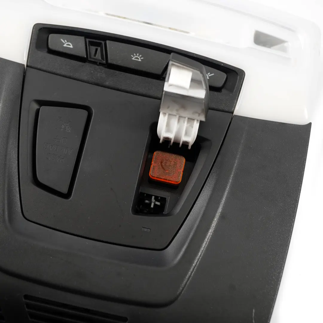 Luz techo BMW X5 F15 F45 X1 F48 lectura delantera Interruptor interior para con número de pieza 9365137 Luz techo BMW X5 F15 F45 X1 F48 lectura delantera Interruptor interior - SKU 9365137 - Número de pieza 9365137