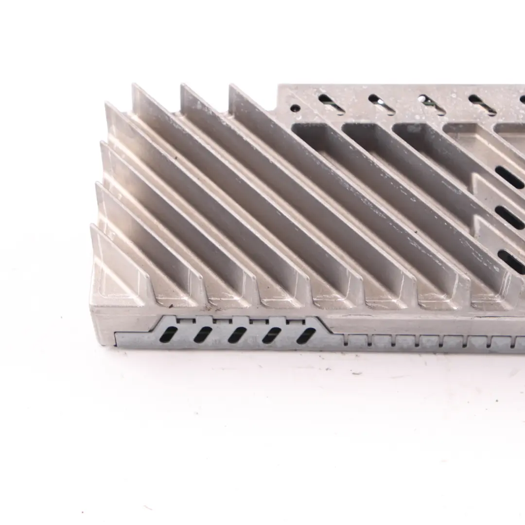 Audio Amplifier BMW F10 F11 F12 F13 Harman Kardon Top HIFI System Unit to with Part number 9366159 Audio Amplifier BMW F10 F11 F12 F13 Harman Kardon Top HIFI System Unit - SKU 9366159 - Part number 9366159