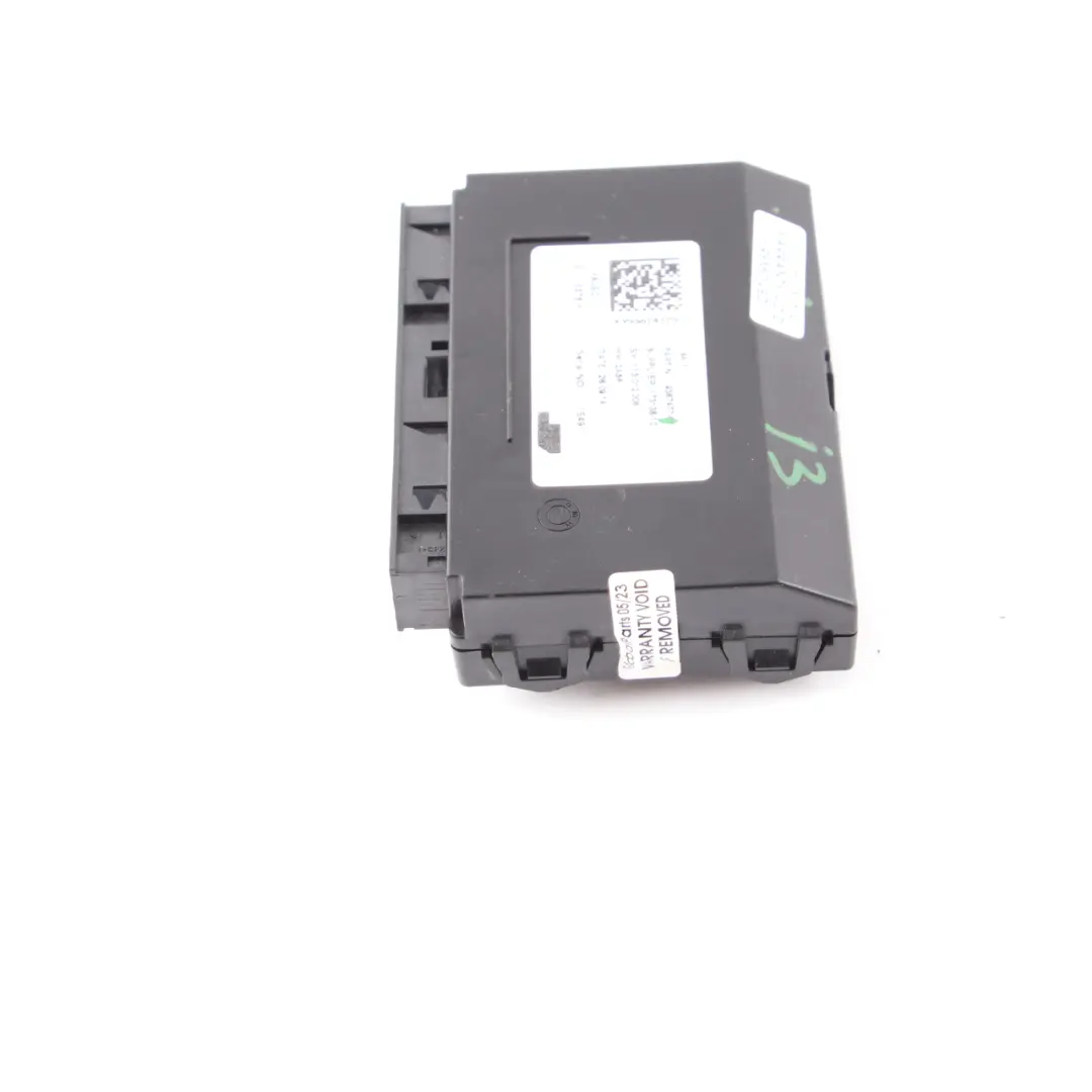 Control Unit Module ECU Valeo to BMW i3 I01 with Part number 9367477 BMW i3 I01 Control Unit Module ECU Valeo - SKU 9367477 - Part number 9367477