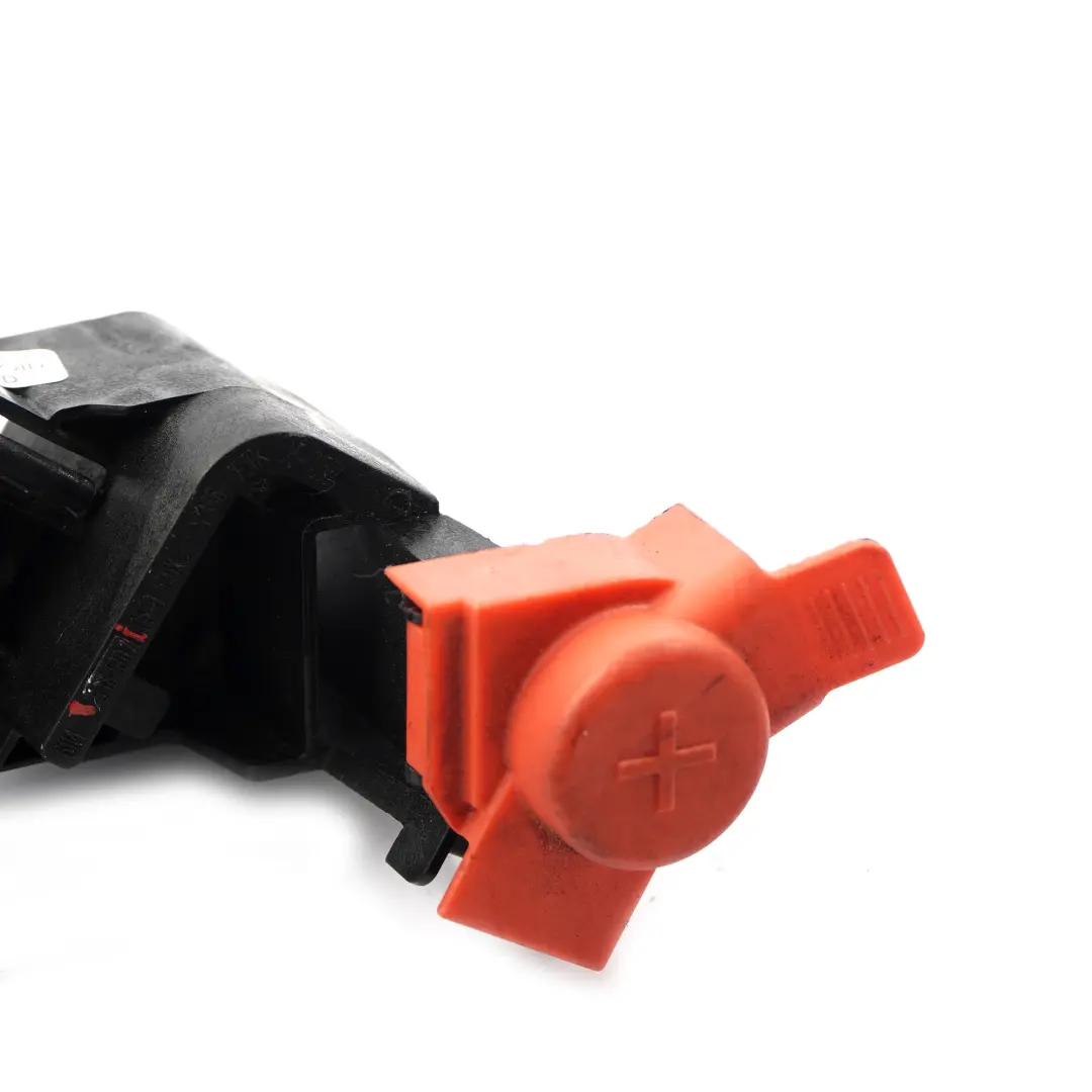 Batteria B Vano motore Punto terminale positivo per BMW X5 F15 con numero di parte 9367807 BMW X5 F15 Batteria B Vano motore Punto terminale positivo - SKU 9367807 - Numero di parte 9367807