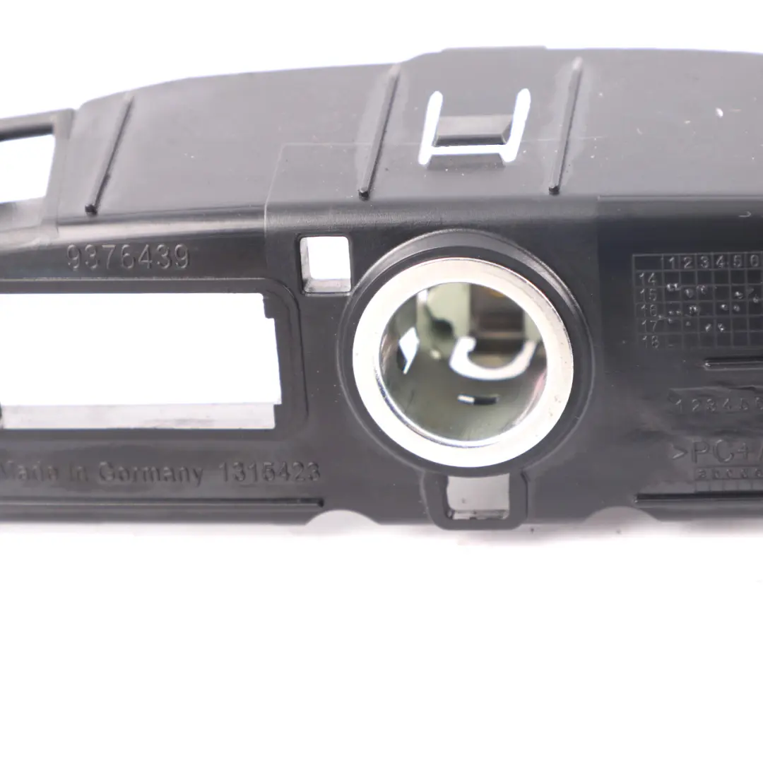 Trim Mini Clubman F54 Mittelkonsole Zigarettenanzünder Buchse Abdeckung für mit Teilenummer 9376439 Trim Mini Clubman F54 Mittelkonsole Zigarettenanzünder Buchse Abdeckung - SKU 9376439 - Teilenummer 9376439