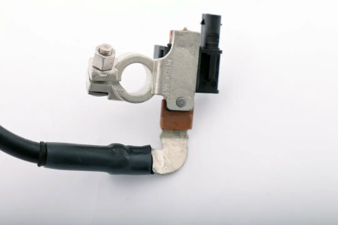 Klema Minusowa Minus do MINI F55 F56 F57 o numerze 6821205 MINI F55 F56 F57 Klema Minusowa Minus - SKU 9381445 - Numer Części 6821205