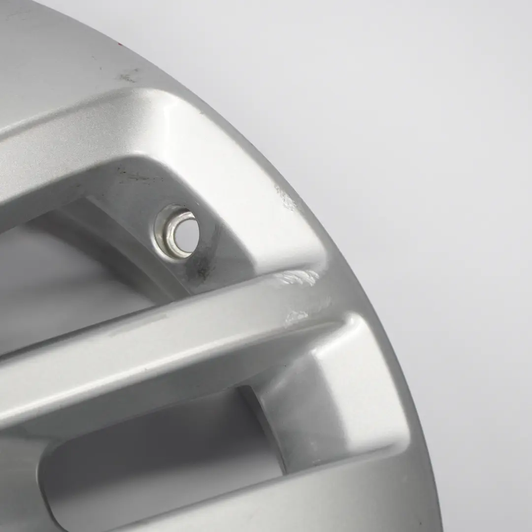 Silberne Leicht metall felge 17" ET:50 6J für Renault Trafic 3 mit Teilenummer 93866154 Renault Trafic 3 Silberne Leicht metall felge 17" ET:50 6J - SKU 93866154-1 - Teilenummer 93866154