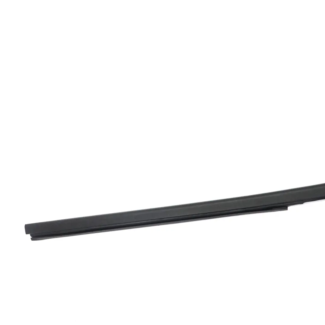 Opel Vivaro B Windschutzscheibe Drip Trim vorne rechts Moulding Strip Grundiert - SKU 93867905 - Teilenummer 93867905