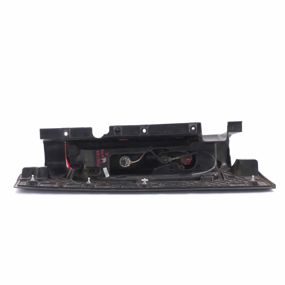 Rückleuchte Renault Trafic X82 Opel Vivaro B Rechts Licht für mit Teilenummer 93867969 Rückleuchte Renault Trafic X82 Opel Vivaro B Rechts Licht - SKU 93867969 - Teilenummer 93867969