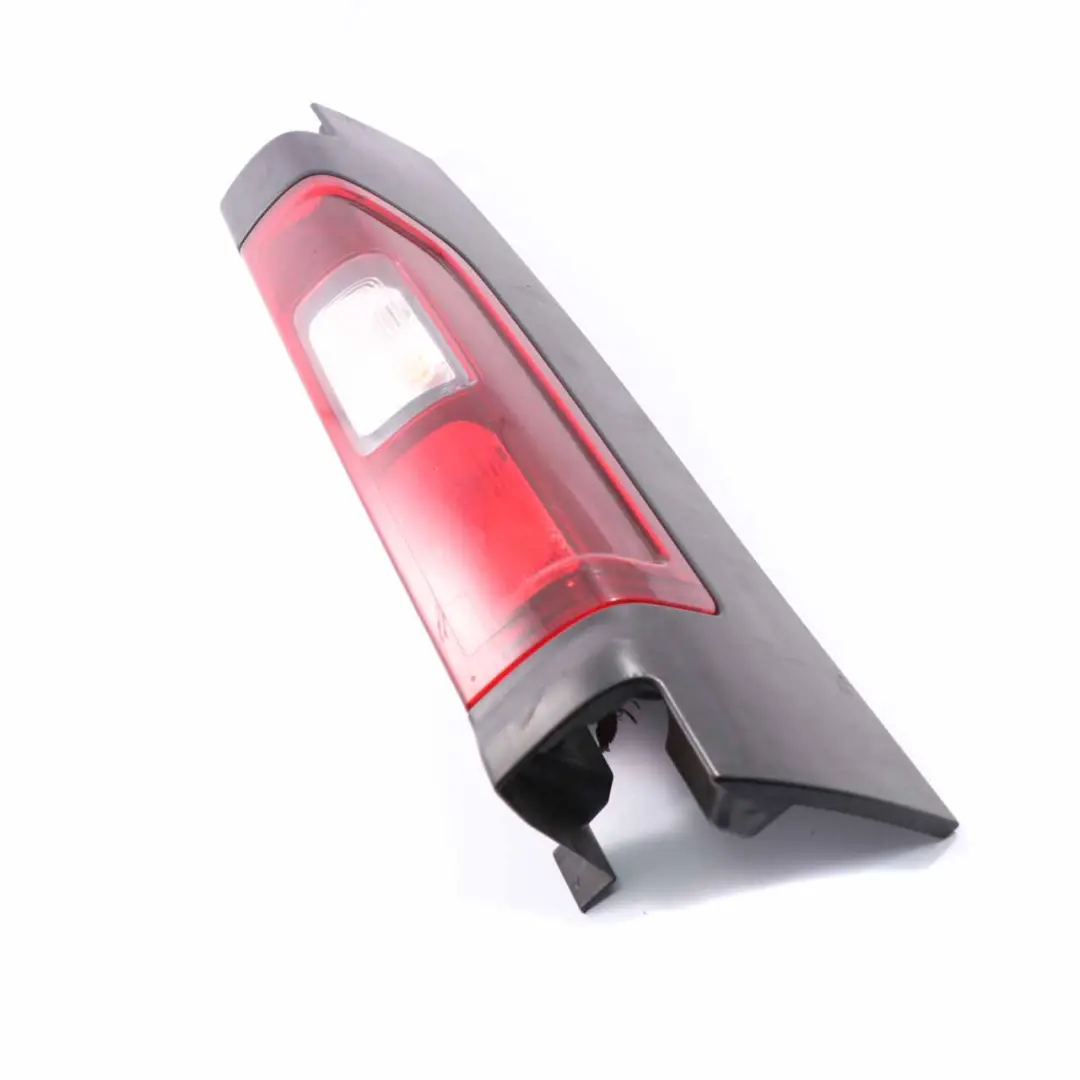Lampada posteriore Renault Trafic X82 Opel Vivaro B Right Light per con numero di parte 93867969 Lampada posteriore Renault Trafic X82 Opel Vivaro B Right Light - SKU 93867969 - Numero di parte 93867969