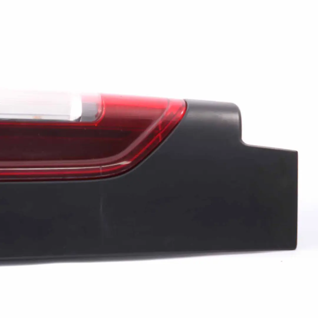 Lampada posteriore Renault Trafic X82 Opel Vivaro B Right Light per con numero di parte 93867969 Lampada posteriore Renault Trafic X82 Opel Vivaro B Right Light - SKU 93867969 - Numero di parte 93867969
