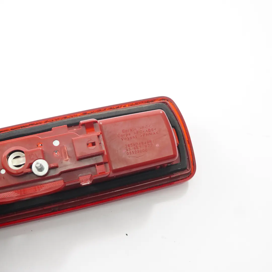 Terza stop freno posteriore supplementare 265904849R per Renault Trafic 3 con numero di parte 93867977 Renault Trafic 3 Terza stop freno posteriore supplementare 265904849R - SKU 93867977 - Numero di parte 93867977