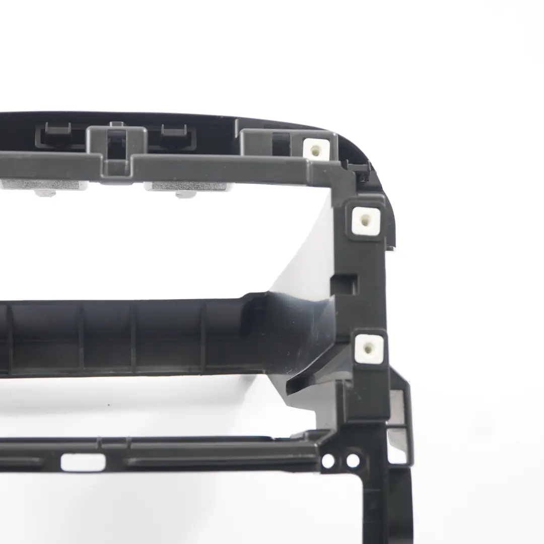 Opel Vivaro B Support de montage de l'unité centrale de la radio stéréo - SKU 93867998 - Numéro de pièce 93867998