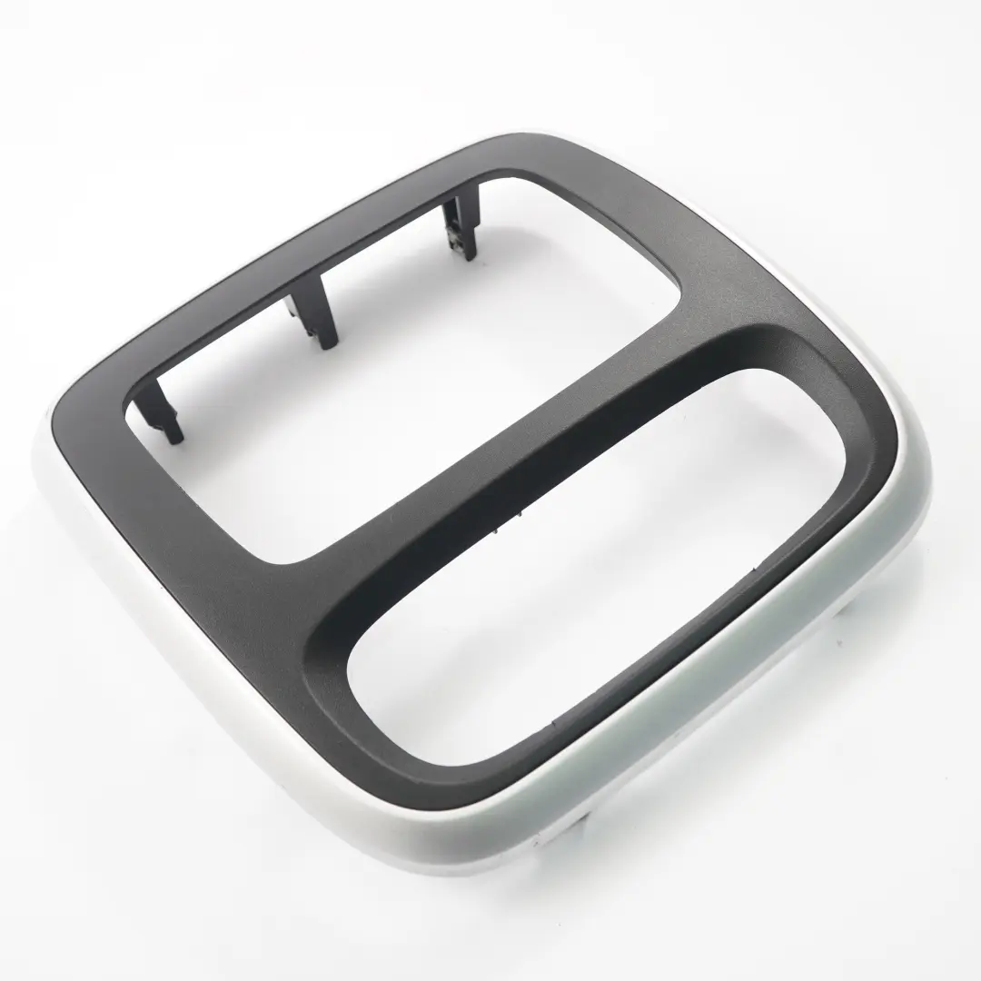 Cache tête d'unité centrale Panneau de tableau Noir pour Opel Vivaro B à propos du numéro de pièce 93868008 Opel Vivaro B Cache tête d'unité centrale Panneau de tableau Noir - SKU 93868008 - Numéro de pièce 93868008