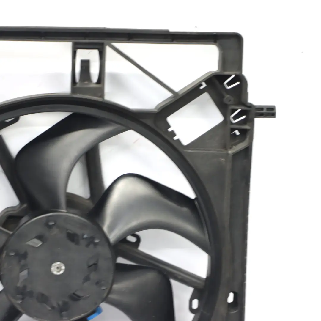 Moteur Refroidissement Ventilateur Chemise pour Renault Trafic 3 Vivaro B 1.6 DCI à propos du numéro de pièce 93868357 Renault Trafic 3 Vivaro B 1.6 DCI Moteur Refroidissement Ventilateur Chemise - SKU 93868357 - Numéro de pièce 93868357