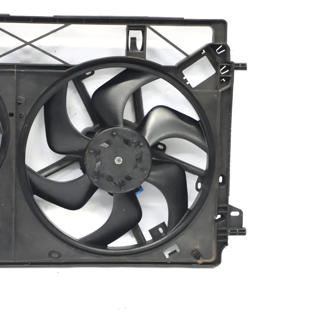 Renault Trafic 3 Vivaro B 1.6 DCI Motor Kühlung Kühler Lüfterhaube 214818795R - SKU 93868357 - Teilenummer 93868357