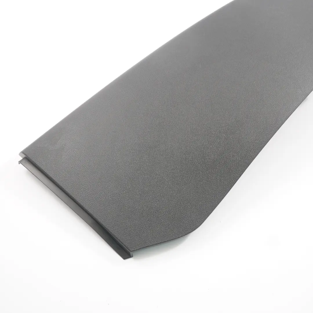 Recubrimiento Panel Columna Derecha Pilar B Superior para Opel Vivaro B con número de pieza 93868792 Opel Vivaro B Recubrimiento Panel Columna Derecha Pilar B Superior - SKU 93868792 - Número de pieza 93868792