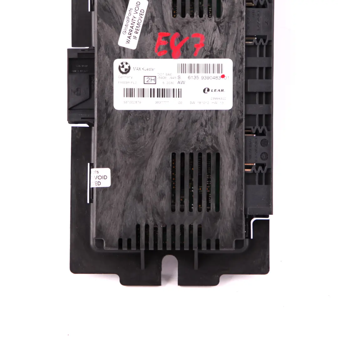 Footwell ECU Light Control Module MAX Kuester FRM3R PL2 pour BMW E87 à propos du numéro de pièce 9390483 BMW E87 Footwell ECU Light Control Module MAX Kuester FRM3R PL2 - SKU 9390483 - Numéro de pièce 9390483