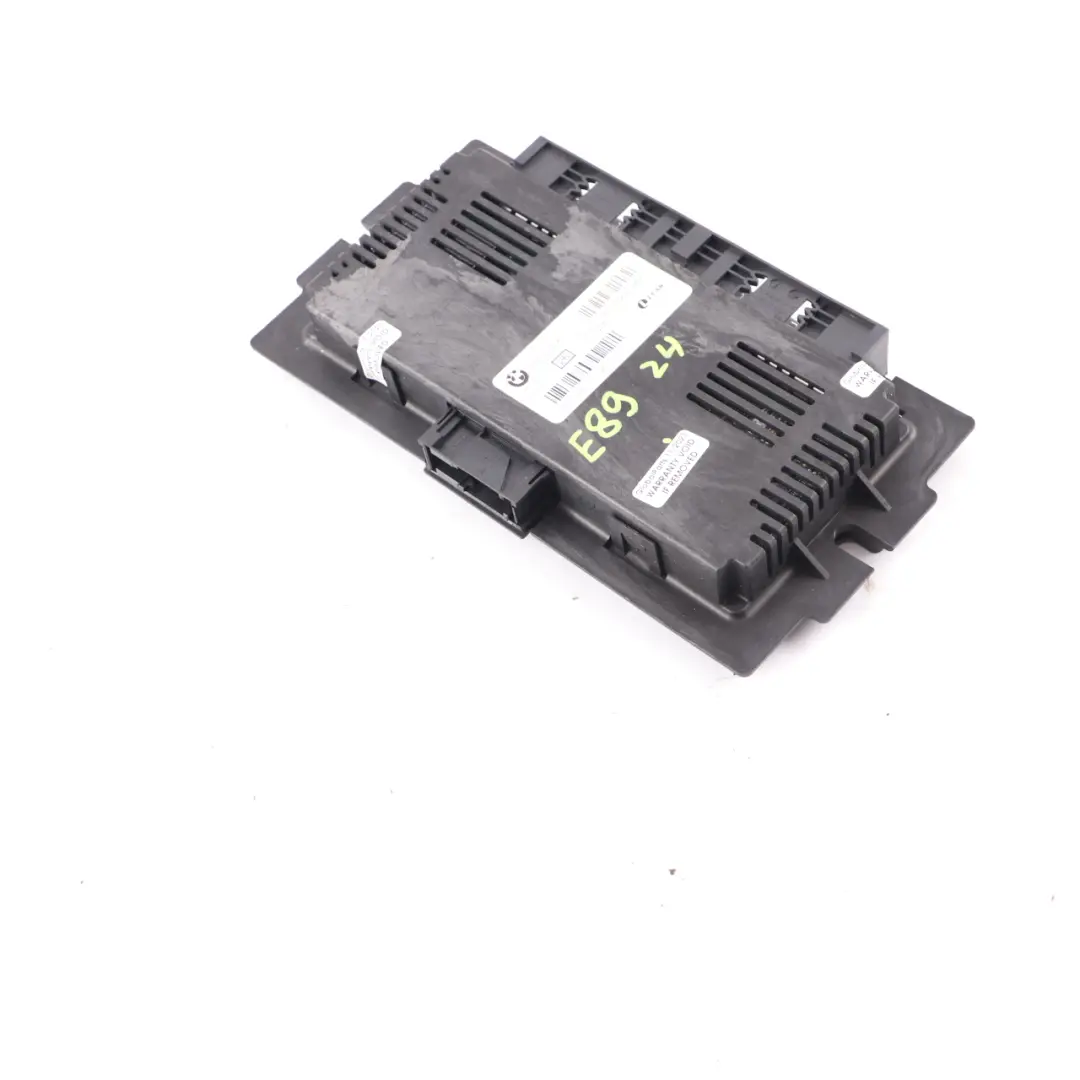 Modulo Luci Vano Piedi Unità Di Controllo ECU FRM3R PL2 Lear per BMW Z4 E89 con numero di parte 9390489 BMW Z4 E89 Modulo Luci Vano Piedi Unità Di Controllo ECU FRM3R PL2 Lear - SKU 9390489 - Numero di parte 9390489