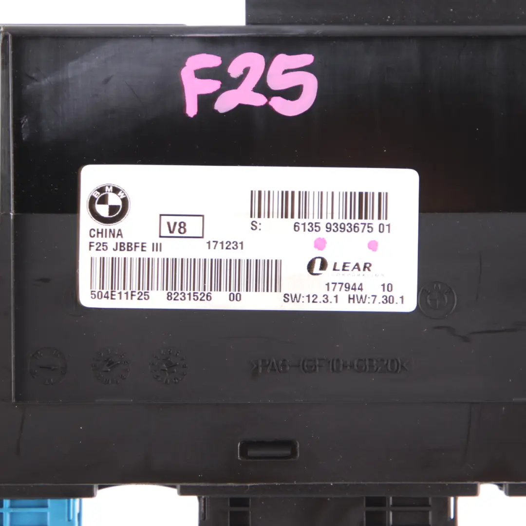 Caja Conexiones ECU Módulo Carrocería JBBFE III 3 V8 Lear para BMW X3 F25 con número de pieza 9393675 BMW X3 F25 Caja Conexiones ECU Módulo Carrocería JBBFE III 3 V8 Lear - SKU 9393675 - Número de pieza 9393675