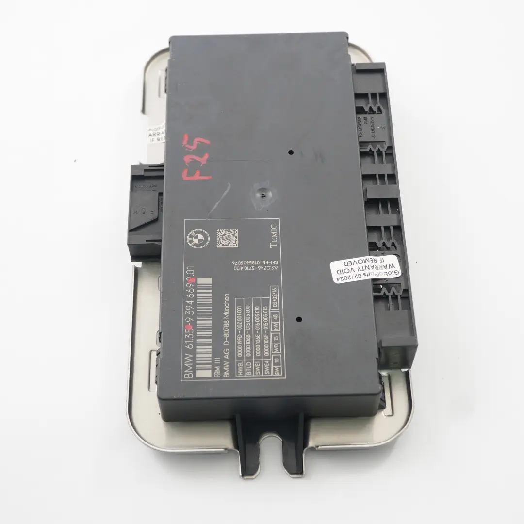 Footwell Light Module Control Unit ECU FRM3 to BMW X3 F25 with Part number 9394669 BMW X3 F25 Footwell Light Module Control Unit ECU FRM3 - SKU 9394669 - Part number 9394669