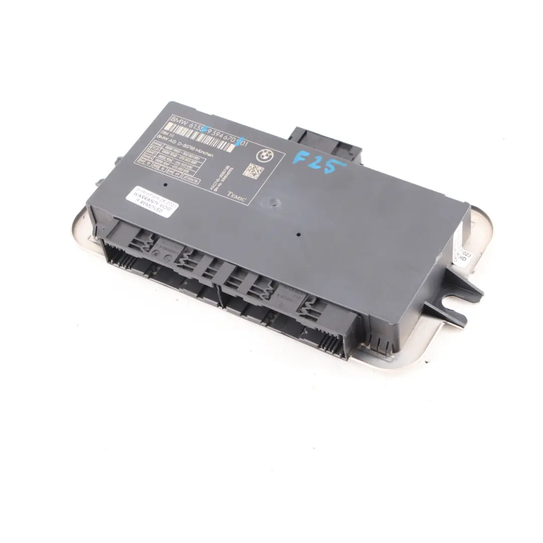 Footwell Light Control Module ECU Unit FRM3 III TEMIC to BMW F25 with Part number 9394670 BMW F25 Footwell Light Control Module ECU Unit FRM3 III TEMIC - SKU 9394670 - Part number 9394670