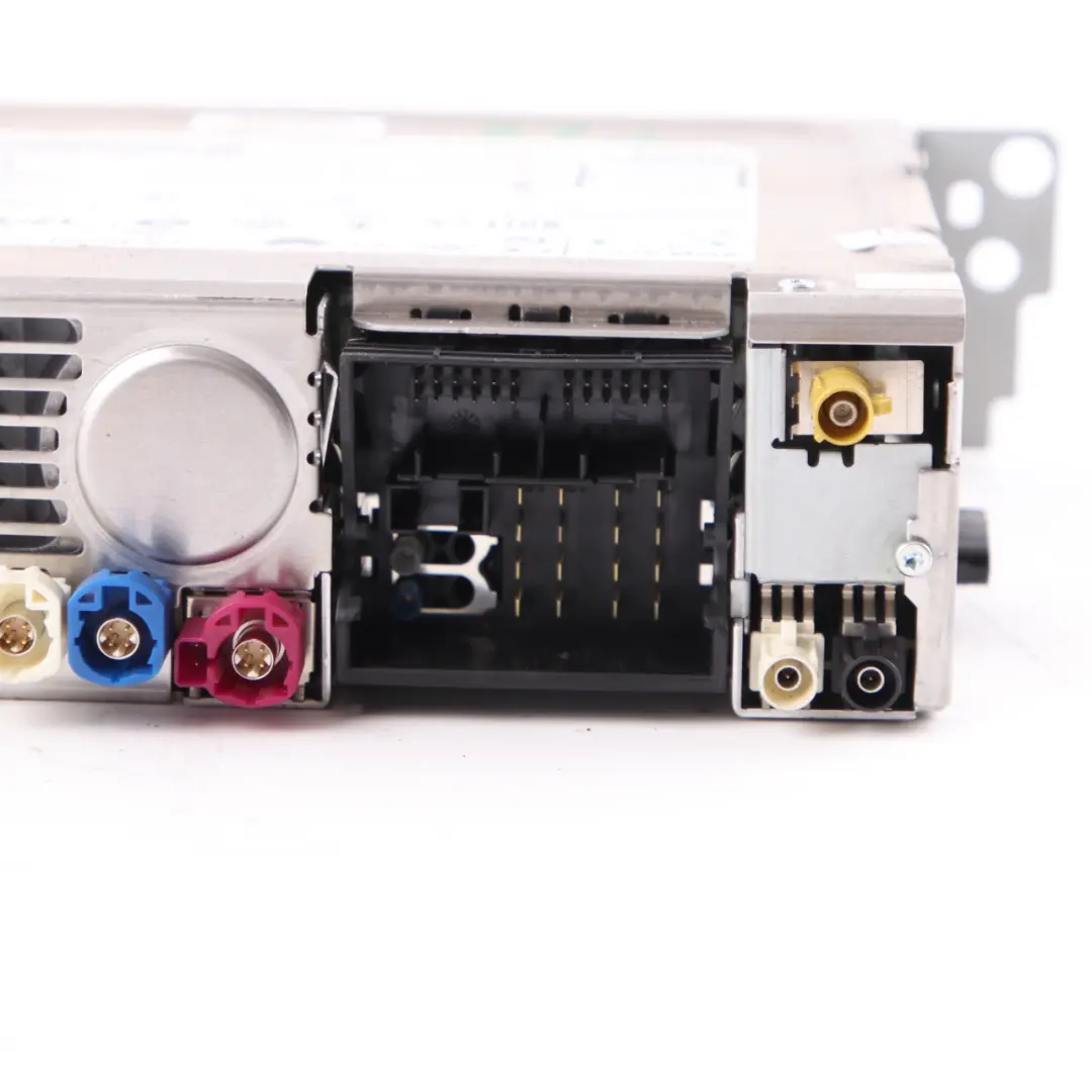 Head Unit BMW F20 F21 F22 F30 F31 LCI Radio CD Player Navigation GPS to with Part number 9441865 Head Unit BMW F20 F21 F22 F30 F31 LCI Radio CD Player Navigation GPS - SKU 9441865 - Part number 9441865