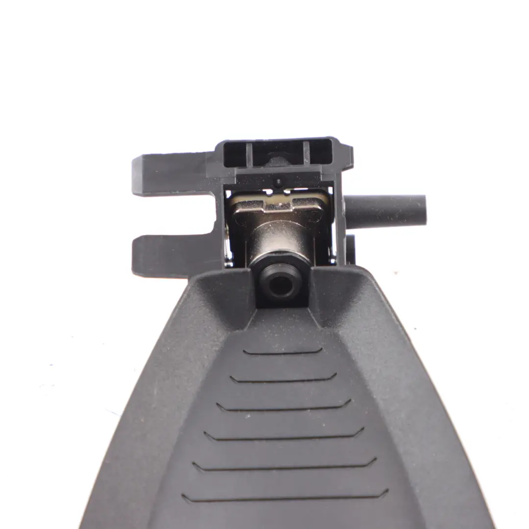 Lane Assistant Kafas Camera to Bmw 4 Series F32 F36 M4 F82 F83 with Part number 9458739 Bmw 4 Series F32 F36 M4 F82 F83 Lane Assistant Kafas Camera - SKU 9458739 - Part number 9458739