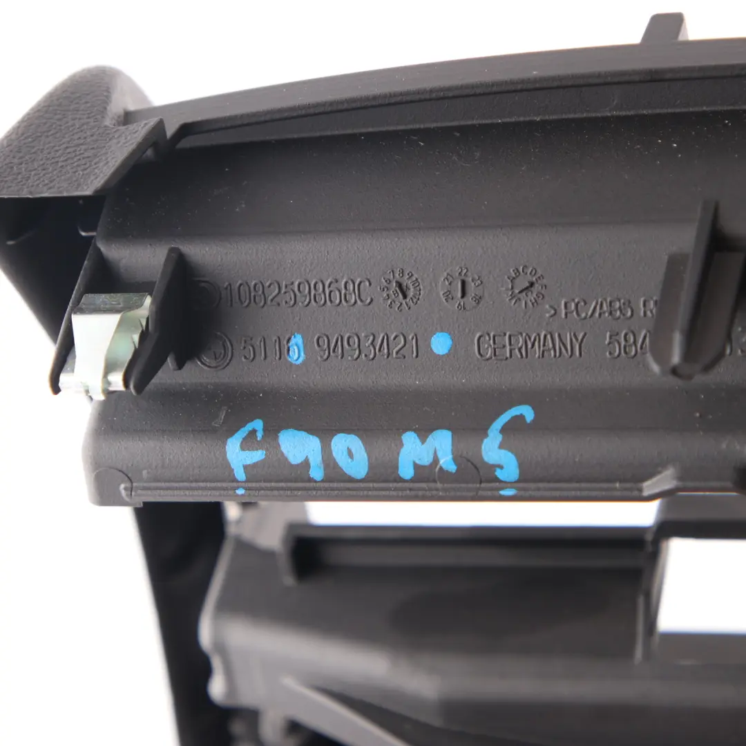 Centre Console BMW G30 G31 Air Vent Cover Covering Panel Black 9493421 to Rear with Part number 9461760 Rear Centre Console BMW G30 G31 Air Vent Cover Covering Panel Black 9493421 - SKU 9461760 - Part number 9461760