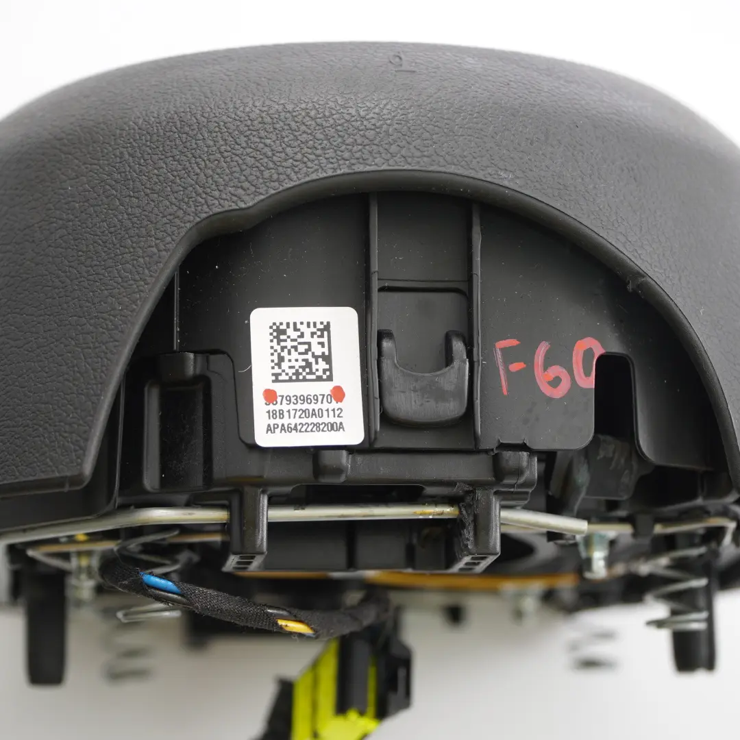 Modulo Aria Sport Lato Conducente Nero 7939697 per Mini Countryman F60 Volante con numero di parte 9462210 Mini Countryman F60 Volante Modulo Aria Sport Lato Conducente Nero 7939697 - SKU 9462210 - Numero di parte 9462210