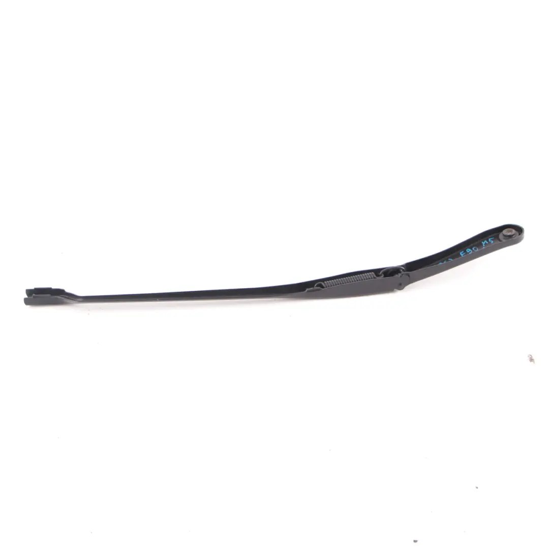 Wiper Arm BMW G30 G31 Front Windshield Passenger's Side to with Part number 9463867 Wiper Arm BMW G30 G31 Front Windshield Passenger's Side - SKU 9463867 - Part number 9463867