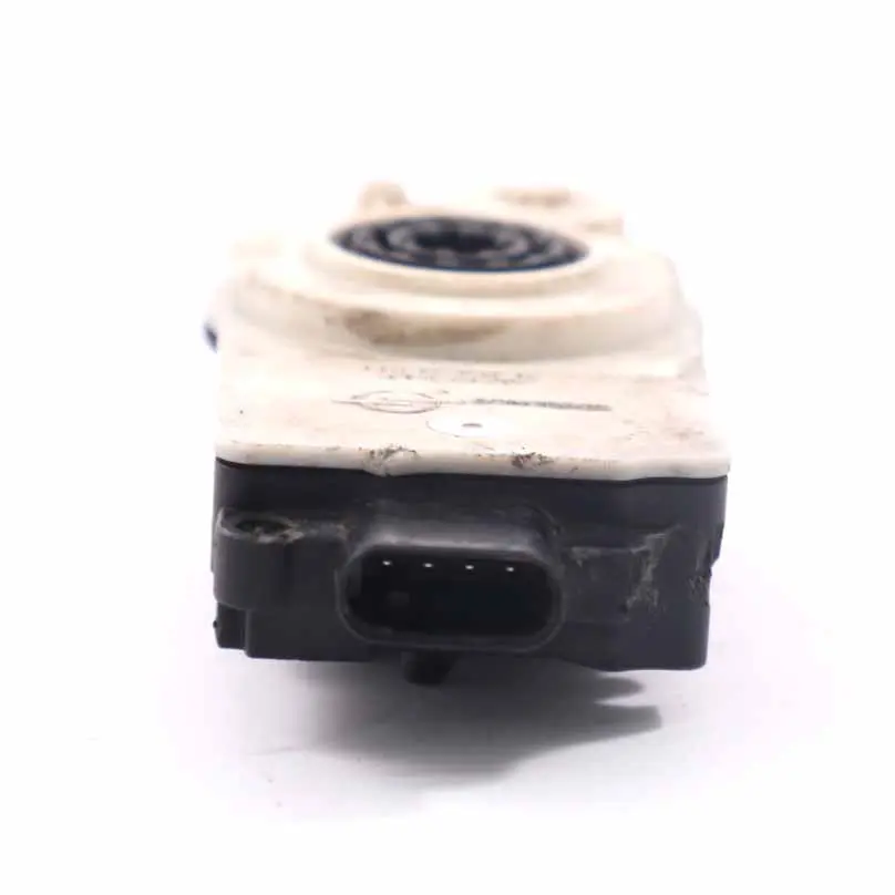 Motore otturatore griglia superiore Griglia Attiva Attuatore Griglia per BMW G20 con numero di parte 9464870 BMW G20 Motore otturatore griglia superiore Griglia Attiva Attuatore Griglia - SKU 9464870-1 - Numero di parte 9464870