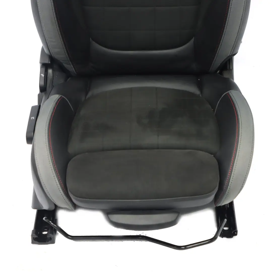 Delantero Derecho Calefactable Asiento Cuero Dinamica Negro / Gris para Mini JCW F60 con número de pieza 9471300 Mini JCW F60 Delantero Derecho Calefactable Asiento Cuero Dinamica Negro / Gris - SKU 9471300-1 - Número de pieza 9471300