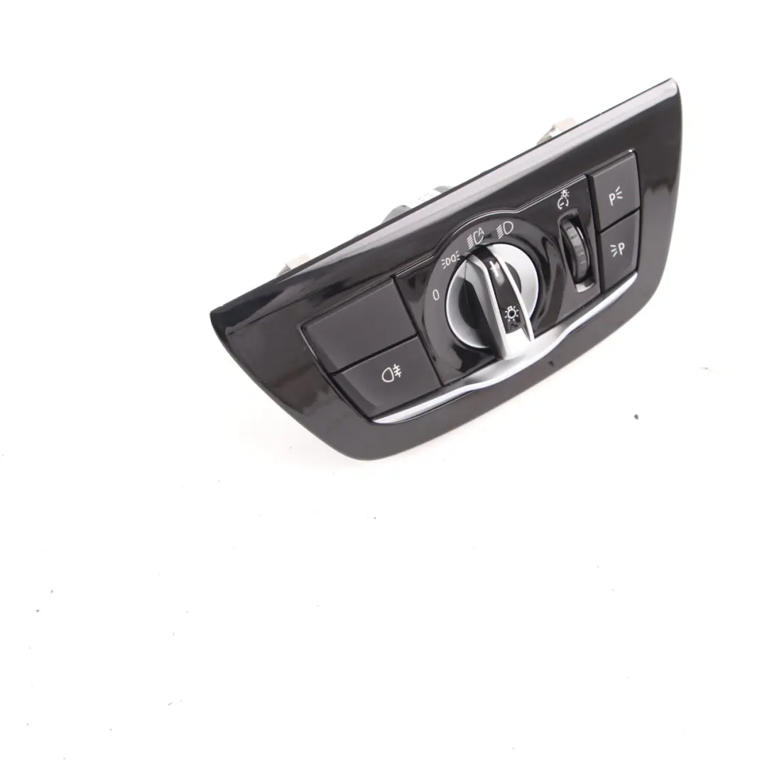 Light Switch BMW F90 M5 G30 Headlight Control Element Unit Panel Button to with Part number 9472969 Light Switch BMW F90 M5 G30 Headlight Control Element Unit Panel Button - SKU 9472969 - Part number 9472969