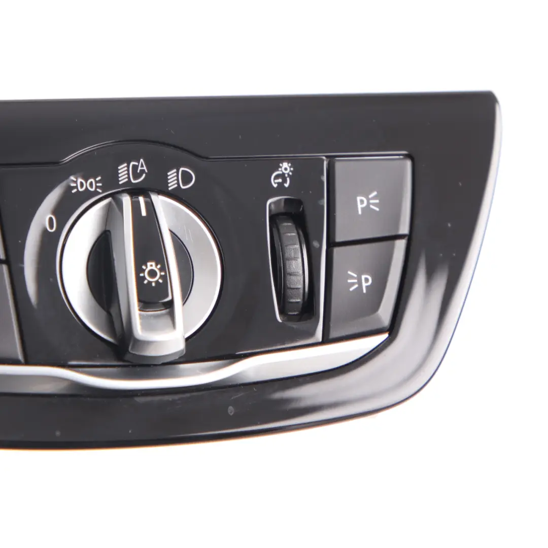 Light Switch BMW F90 M5 G30 Headlight Control Element Unit Panel Button to with Part number 9472969 Light Switch BMW F90 M5 G30 Headlight Control Element Unit Panel Button - SKU 9472969 - Part number 9472969