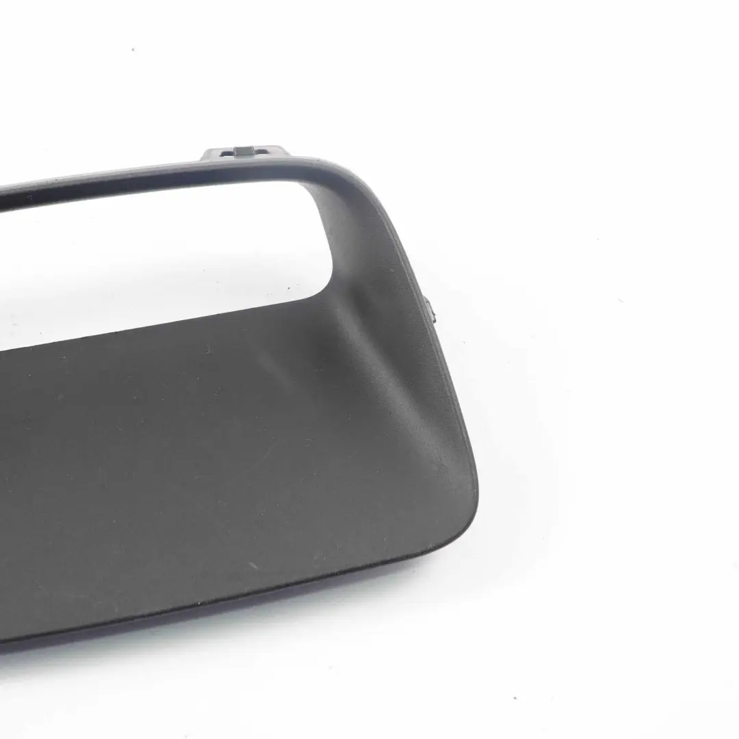 Pare-chocs avant Countryman Grille de calandre gauche pour Mini F60 LCI à propos du numéro de pièce 9477049 Mini F60 LCI Pare-chocs avant Countryman Grille de calandre gauche - SKU 9477049 - Numéro de pièce 9477049