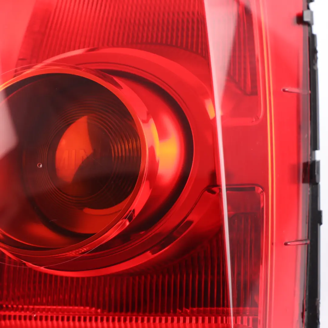 Mini Countryman F60 Rear Lamp Right O/S Side Panel Tail Light Taillight 7401718 - SKU 9477152 - Part number 9477152