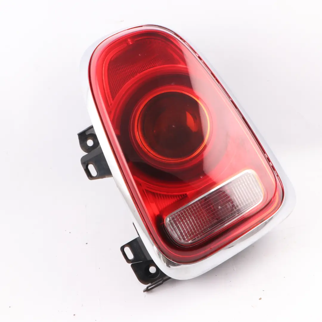 Lamp Right O/S Side Panel Tail Light Taillight 7401726 to Mini Countryman F60 Rear with Part number 9477156 Mini Countryman F60 Rear Lamp Right O/S Side Panel Tail Light Taillight 7401726 - SKU 9477156 - Part number 9477156