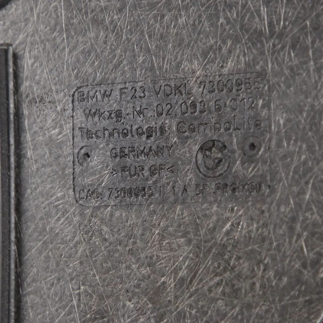 Coperchio pieghevole della capote del vano bagagli per BMW F23 Cabrio con numero di parte 9477837 BMW F23 Cabrio Coperchio pieghevole della capote del vano bagagli - SKU 9477837 - Numero di parte 9477837