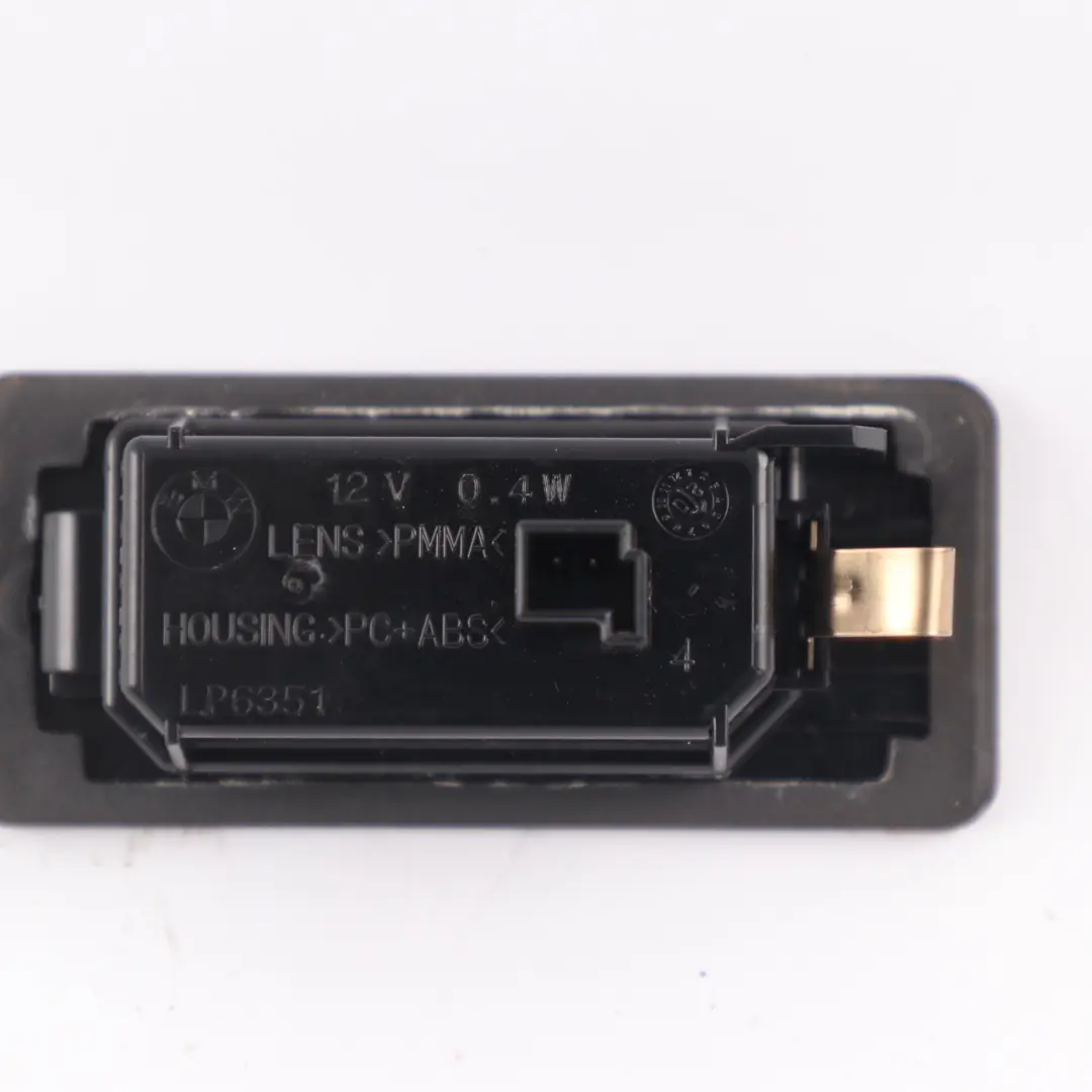  Piloto trasero BMW F40 G30 G31 F90 M5 Luz de matrícula trasera - SKU 9481842 - Número de pieza 7410302