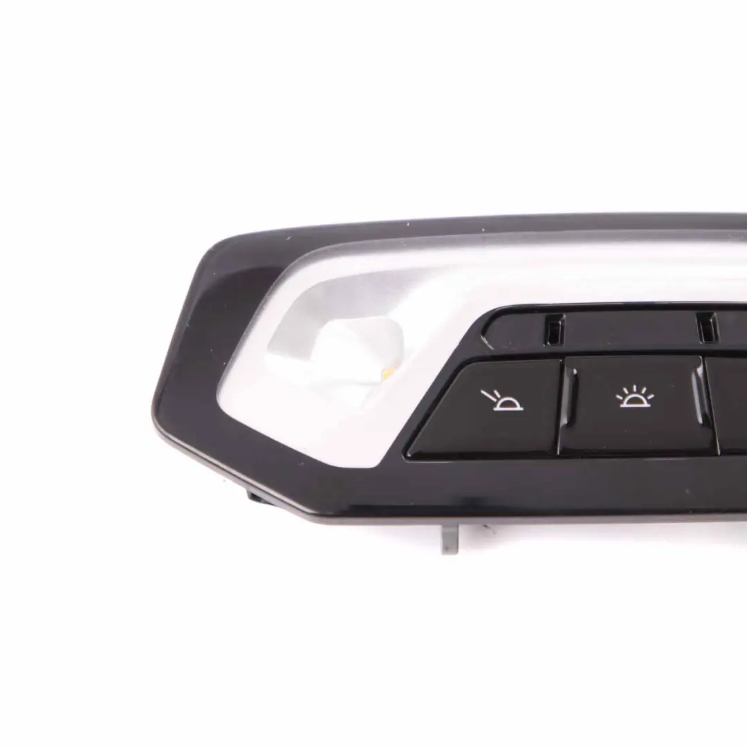 Interrupteur Lampe Toit Intérieur Arrière À LED Noir pour BMW F40 G20 G22 G80 à propos du numéro de pièce 9490431 BMW F40 G20 G22 G80 Interrupteur Lampe Toit Intérieur Arrière À LED Noir - SKU 9490431 - Numéro de pièce 9490431