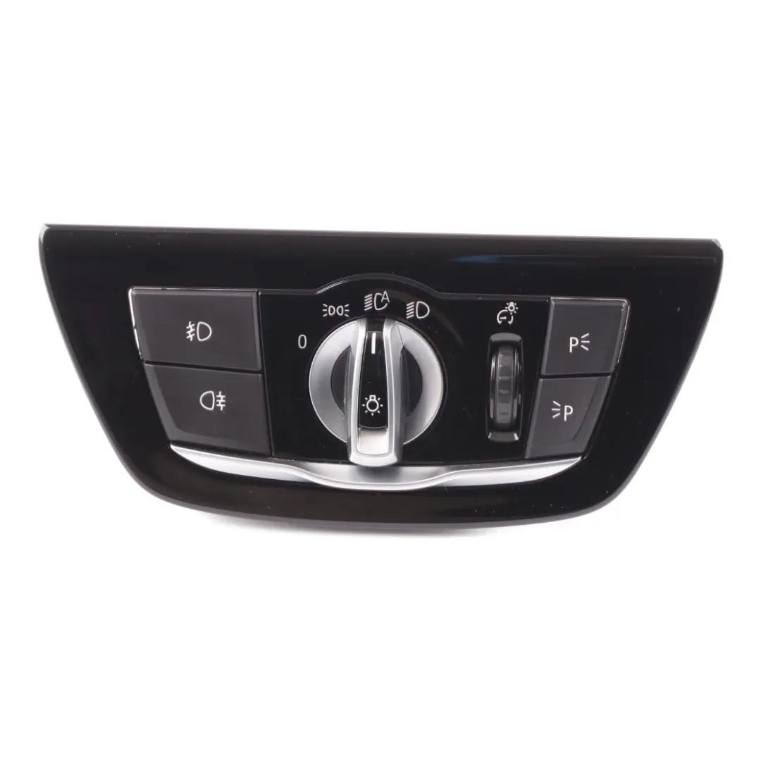 G32GT Przełącznik Włącznik Świateł Czarny do BMW G30 G31 F90 M5 o numerze 9493734 BMW G30 G31 F90 M5 G32GT Przełącznik Włącznik Świateł Czarny - SKU 9493734 - Numer Części 9493734