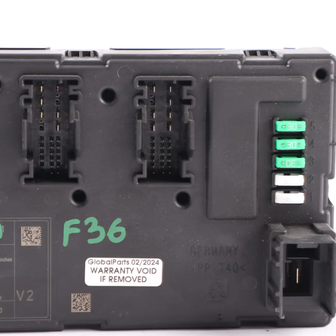 Fuse Box Body Control Unit Modul REM V2 für BMW F20 F21 F22 F30 F31 F32 F36 mit Teilenummer 9499002 BMW F20 F21 F22 F30 F31 F32 F36 Fuse Box Body Control Unit Modul REM V2 - SKU 9499002 - Teilenummer 9499002