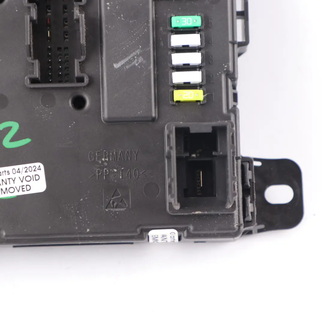 BMW F32 Module REM Module Commande Carrosserie BCM Fusible Relais V5 - SKU 9499005 - Numéro de pièce 9499005